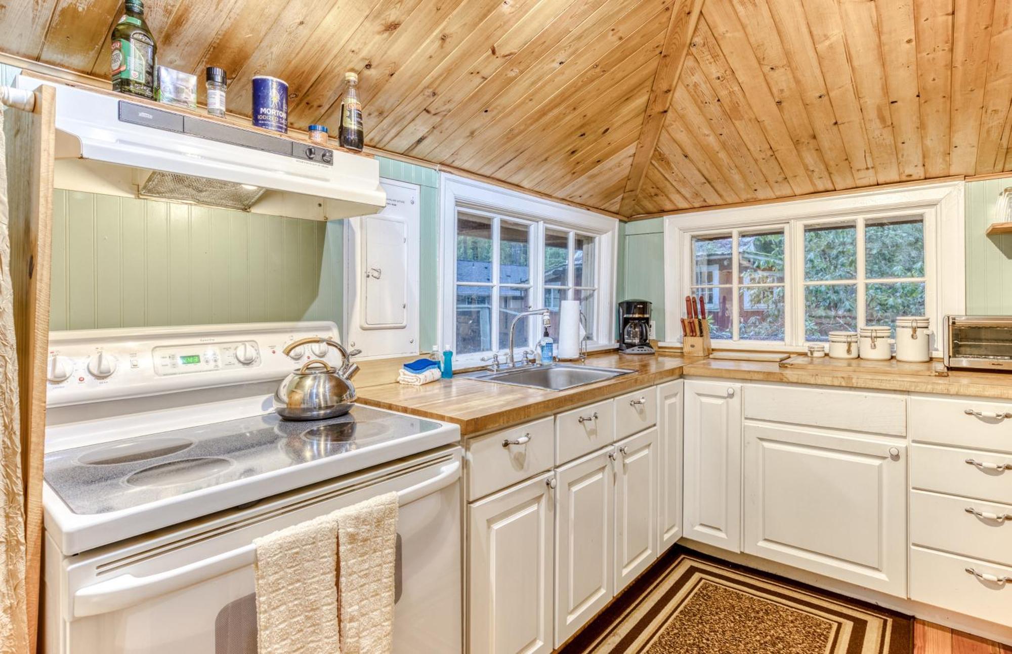 The Cedars Cabin Welches Exterior photo