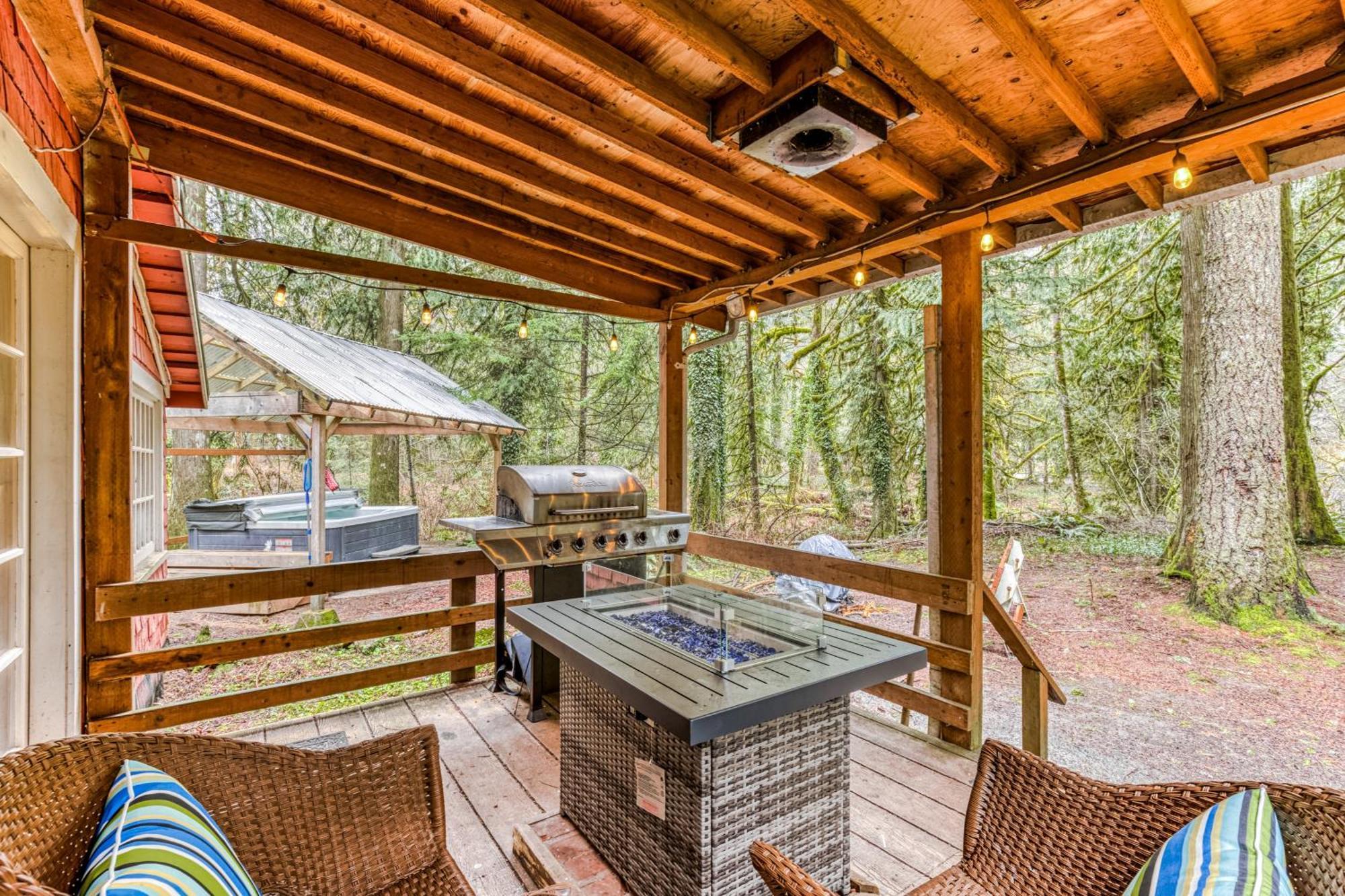 The Cedars Cabin Welches Exterior photo
